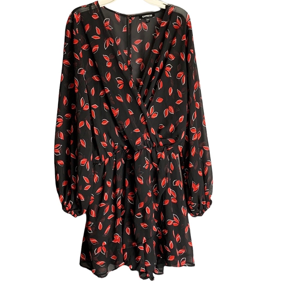 Express Long Sleeve Romper Size Large
